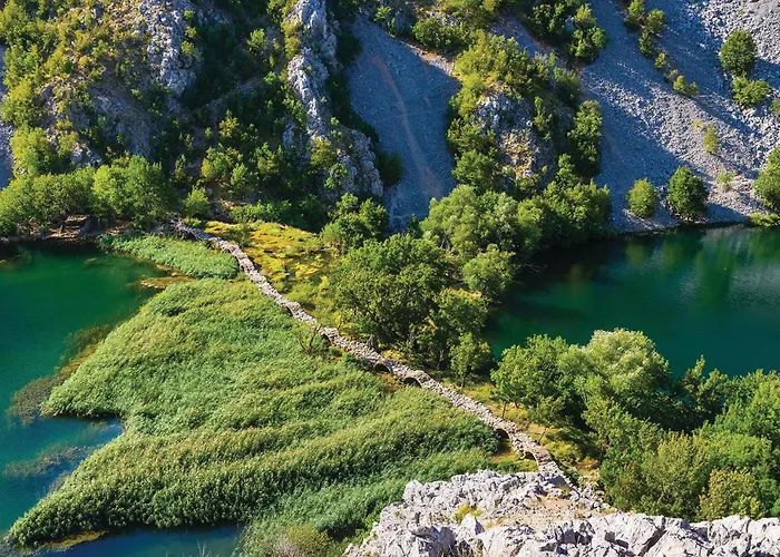 Two-bedroom In Apartman *