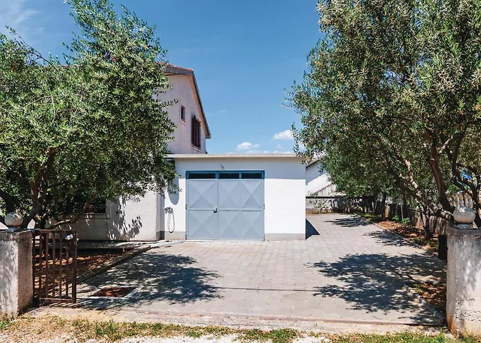 Two-bedroom In Krusevo (Zadar)